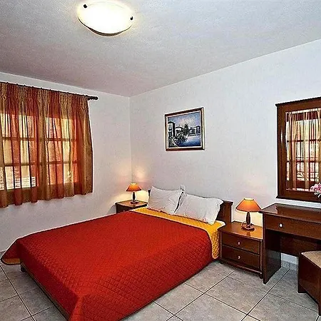 Aparthotel Anna Maria - Vanessa 4*