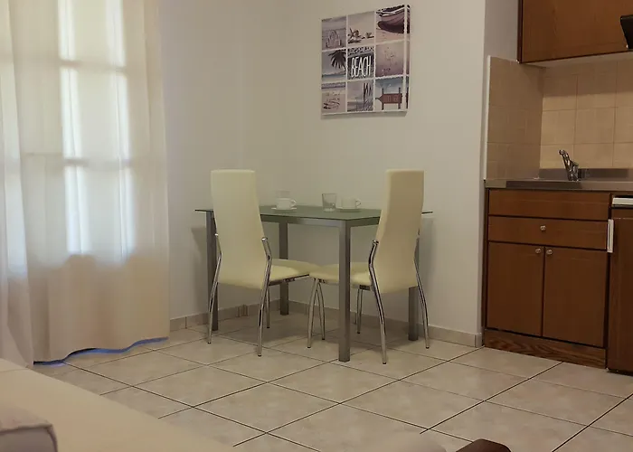 מלון דירות Anna Maria - Vanessa נאו קלימה